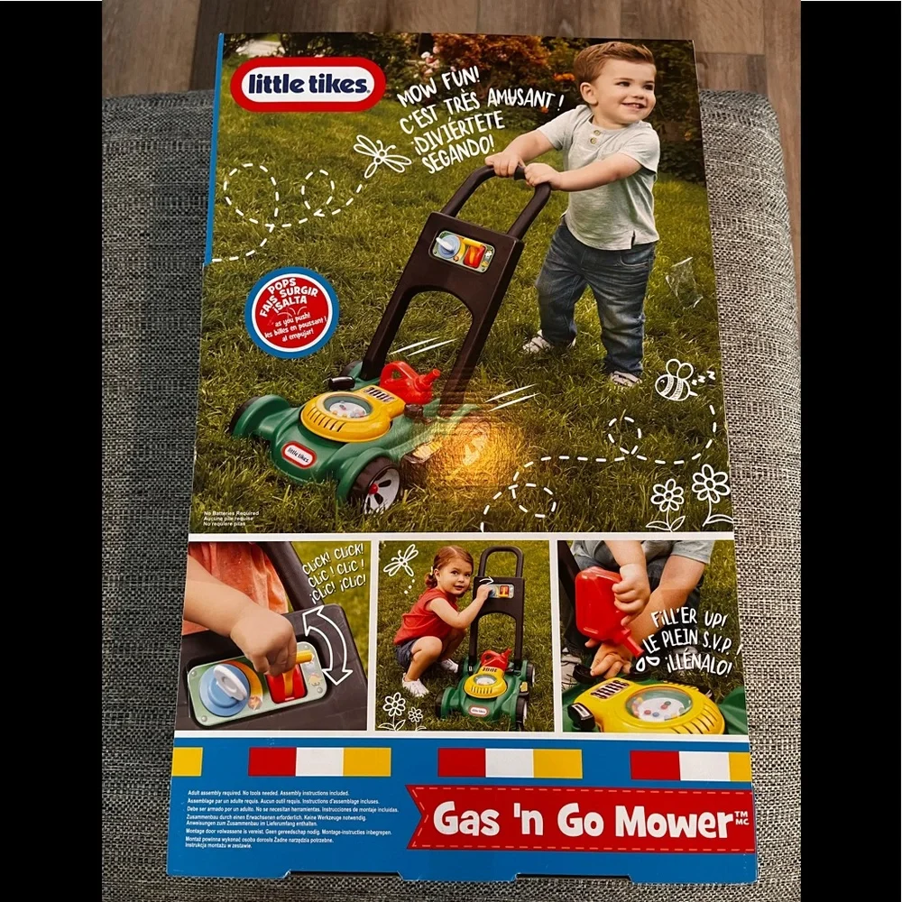LITTLE TIKES LAWN MOWER - Picture 3 of 8